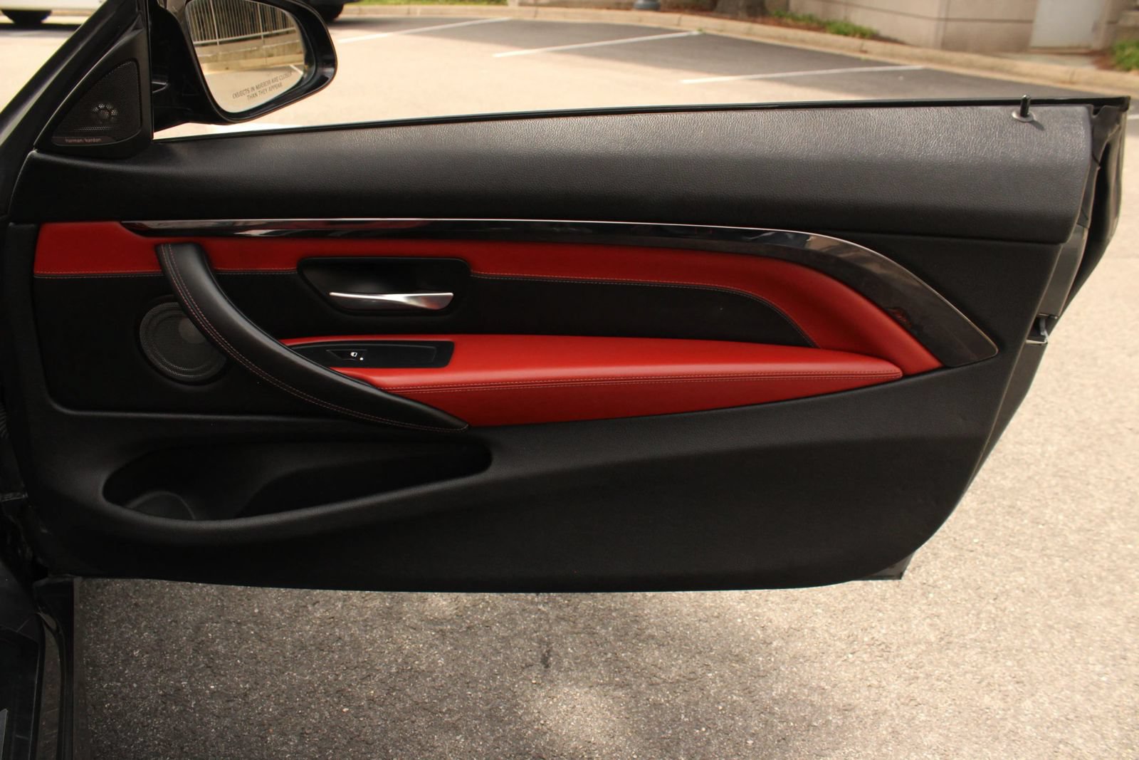 Used 2018 BMW M4 Convertible RWD image 23