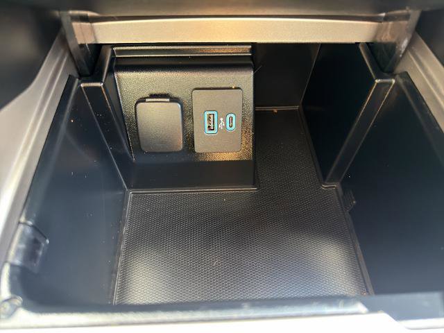 Certified 2020 Ford Explorer Limited w/ Class III Trailer Tow Package AWD/4WD image 30