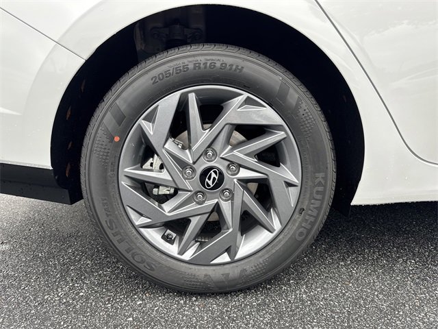 New 2026 Hyundai Elantra Blue image 17