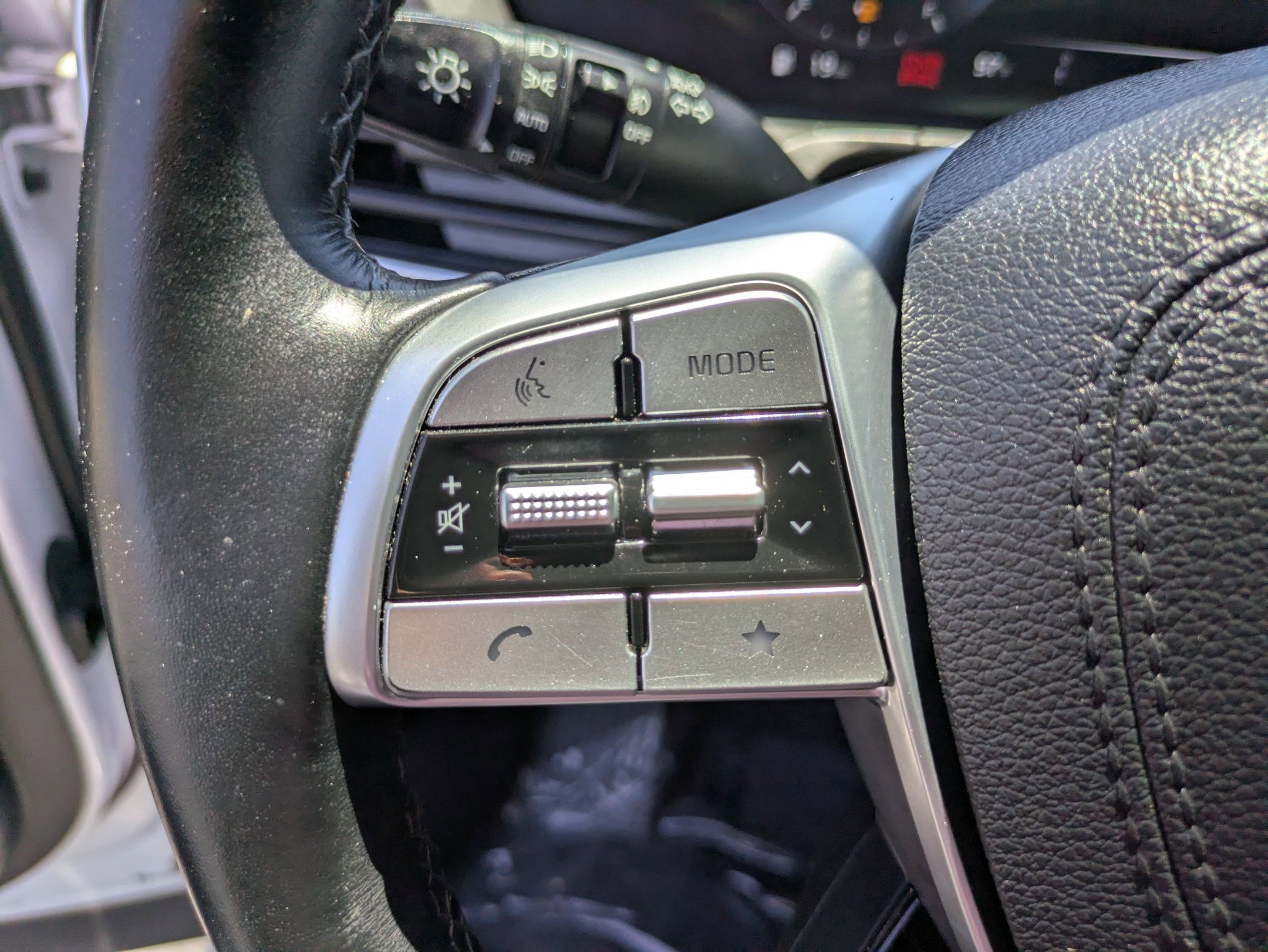 Used 2023 Kia Telluride SX Prestige X-Pro AWD/4WD image 18