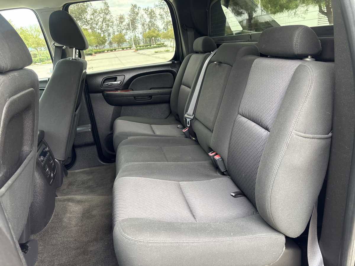 Used 2013 Chevrolet Avalanche LS AWD/4WD image 13