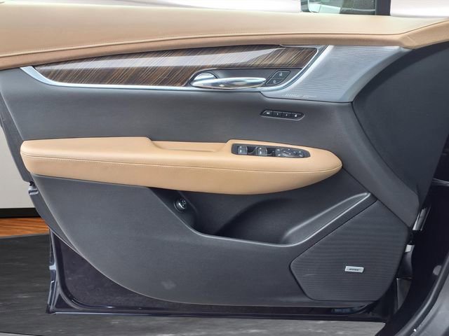 Certified 2021 Cadillac XT6 Premium Luxury w/ Platinum Package image 17