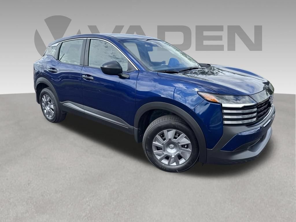 Used 2026 Nissan Kicks S FWD image 1
