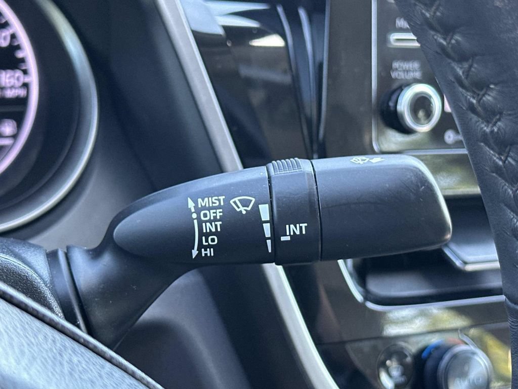 Used 2023 Toyota Camry SE FWD image 32