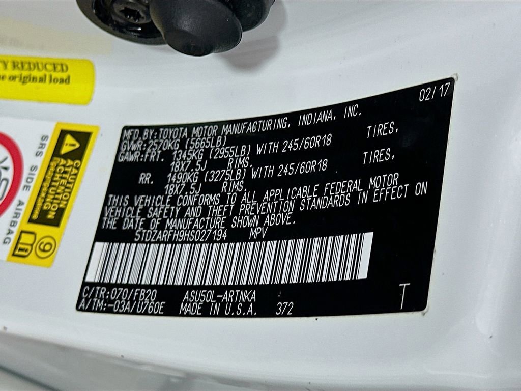 Used 2017 Toyota Highlander LE image 31