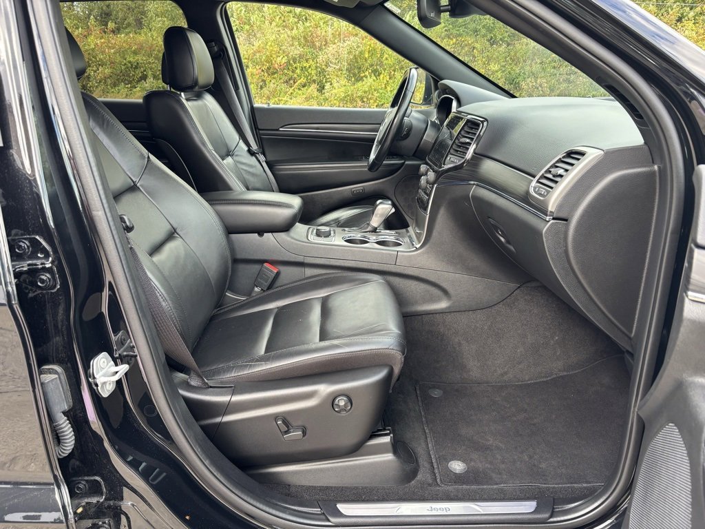 Used 2022 Jeep Grand Cherokee Limited w/ Technology Group image 29