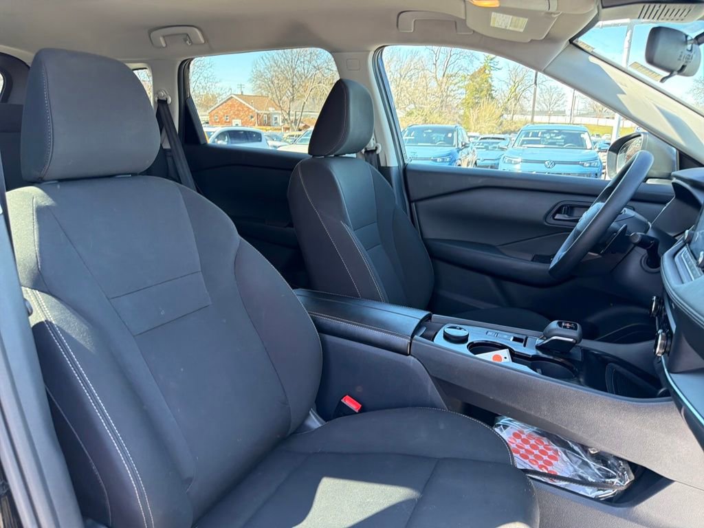 Certified 2025 Nissan Rogue S image 34