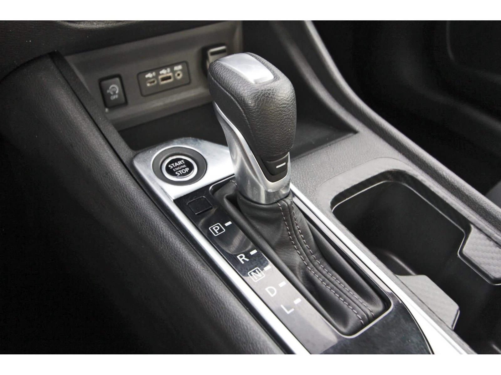 Certified 2024 Nissan Sentra SV w/ All-Weather Package FWD image 28