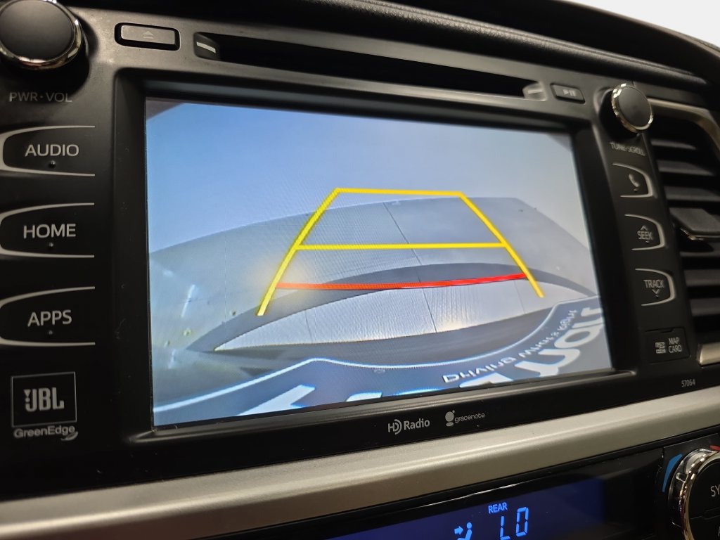Used 2015 Toyota Highlander Limited Platinum FWD image 22