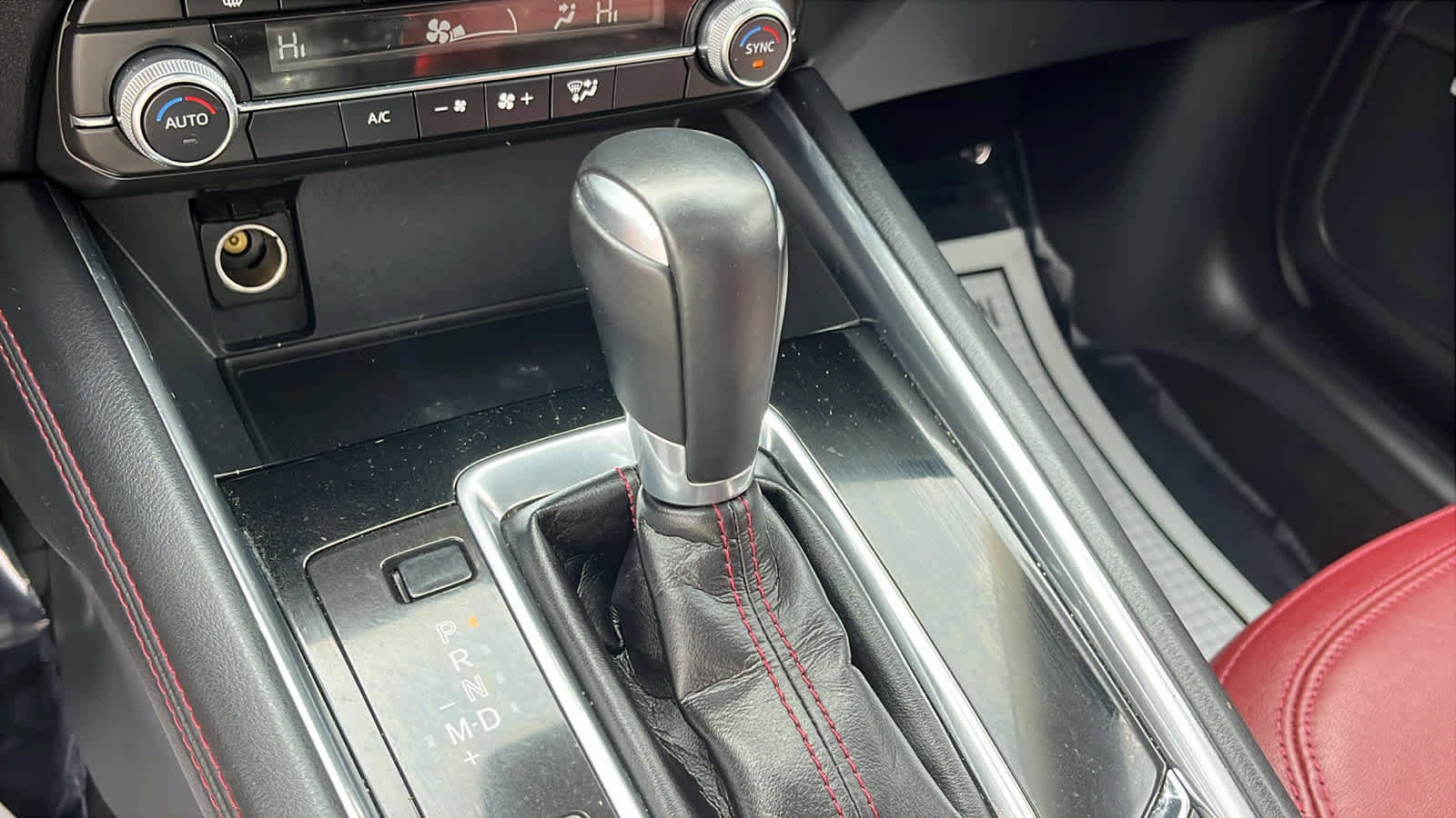 Used 2023 MAZDA CX-5 Carbon Edition image 17