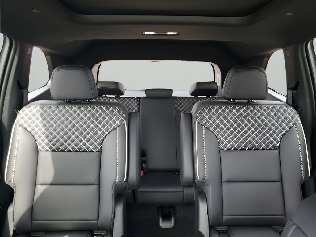 New 2026 GMC Acadia Denali w/ Super Cruise Package FWD image 43
