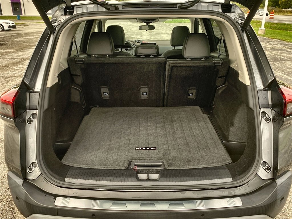 Used 2022 Nissan Rogue SV w/ SV Premium Package image 20