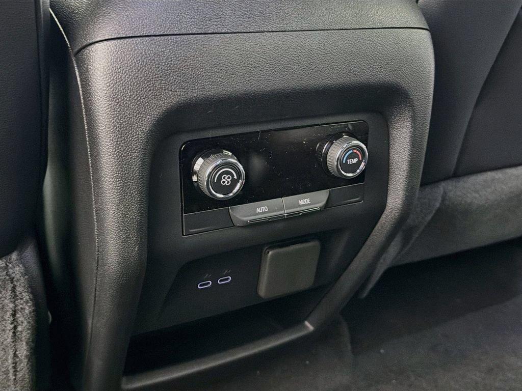 New 2027 Chevrolet Traverse LT w/ Enhanced Driving Package FWD image 26