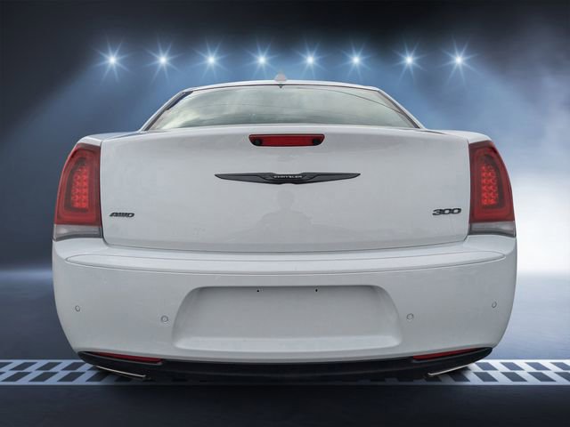 Used 2023 Chrysler 300 Touring L w/ Popular Equipment Group image 4