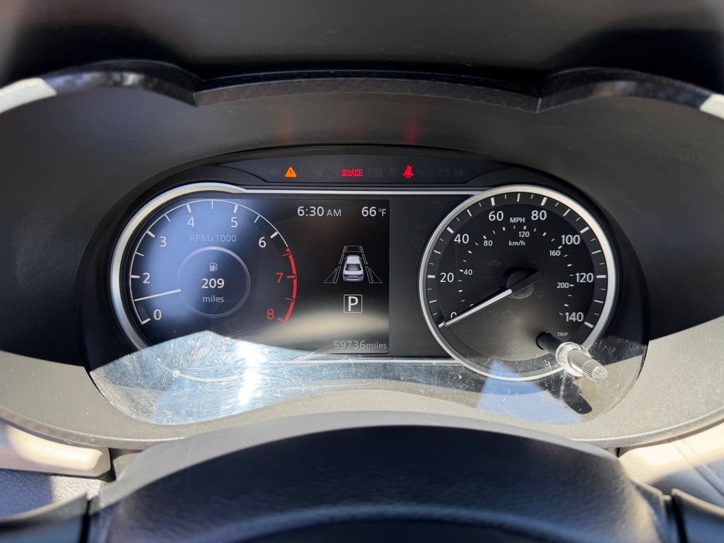 Used 2021 Nissan Versa SV FWD image 20