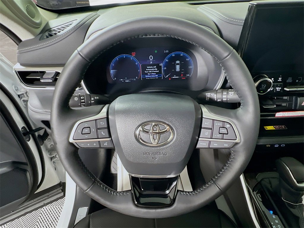 New 2025 Toyota Highlander Limited image 11