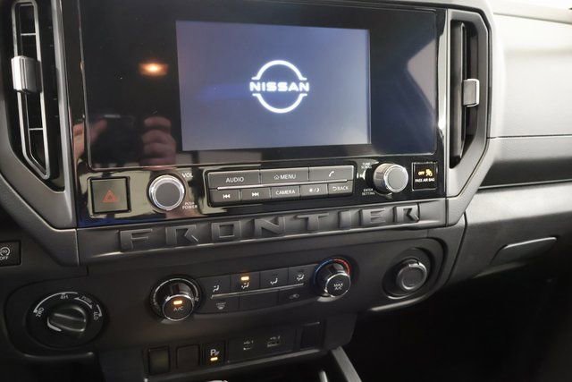 Used 2025 Nissan Frontier S image 19