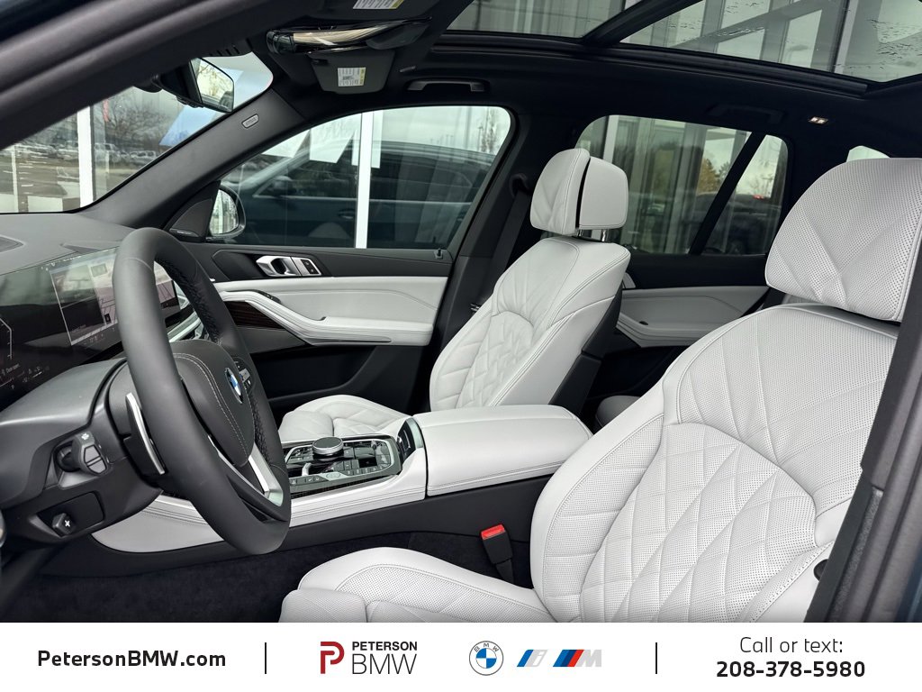 New 2026 BMW X5 xDrive50e image 17