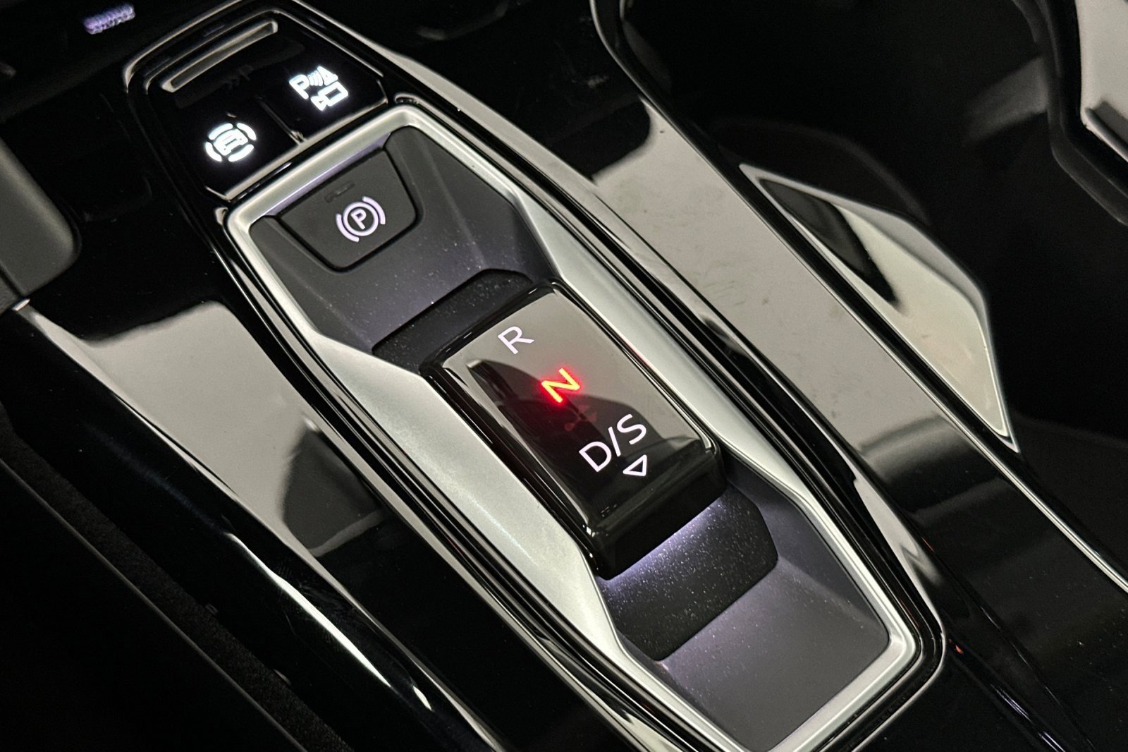 Used 2025 Audi Q5 Premium w/ 19" Wheel Package image 21