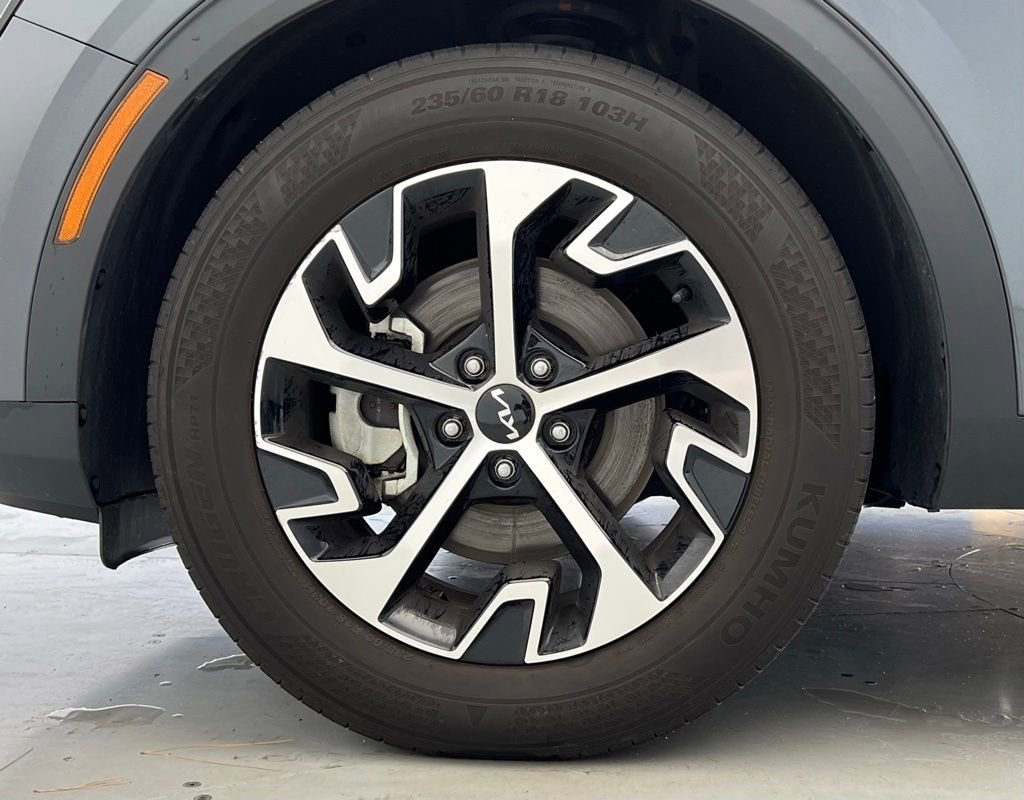 Used 2023 Kia Sportage EX FWD image 21
