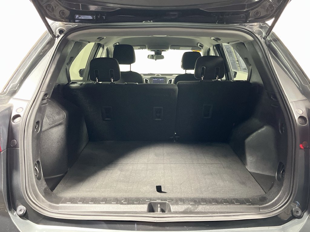 Used 2020 Chevrolet Equinox LS w/ LS Convenience Package FWD image 30
