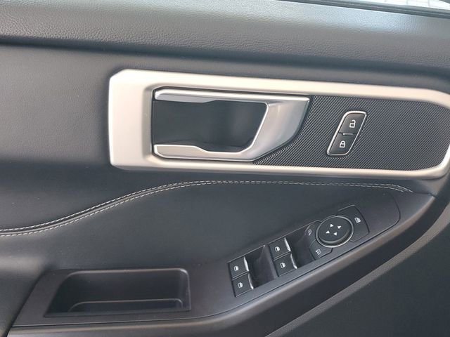 Used 2020 Ford Explorer XLT w/ Equipment Group 202A image 19