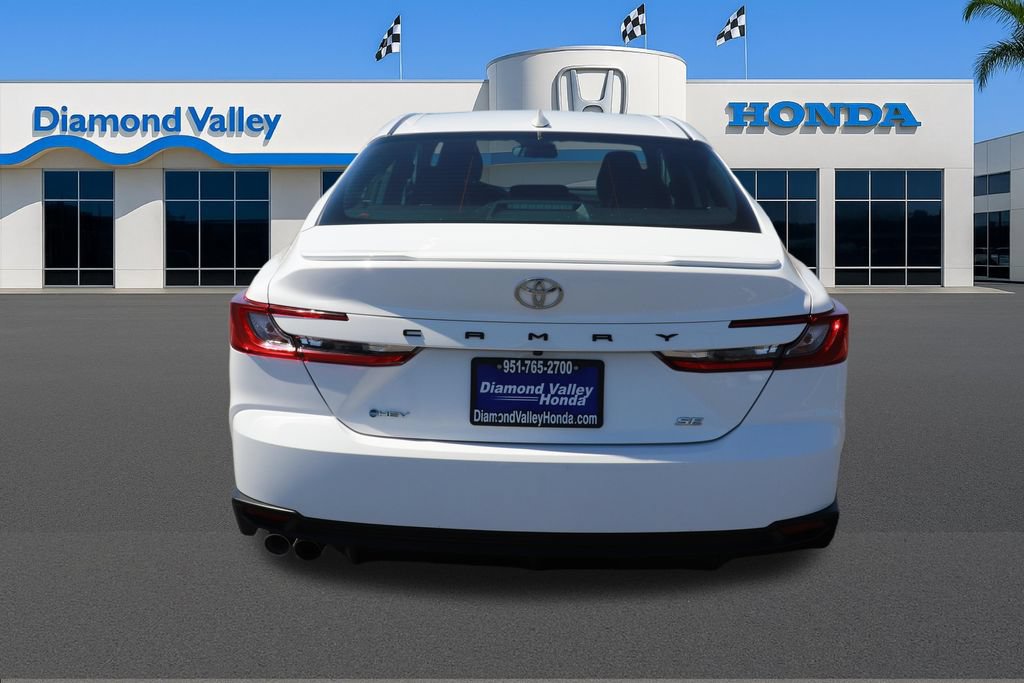 Used 2025 Toyota Camry SE FWD image 5