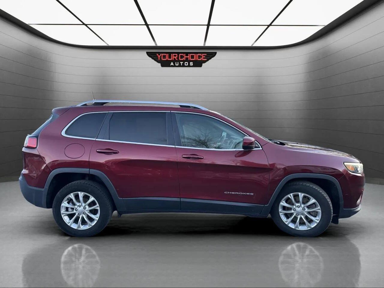 Used 2019 Jeep Cherokee Latitude w/ Popular Appearance Group FWD image 6