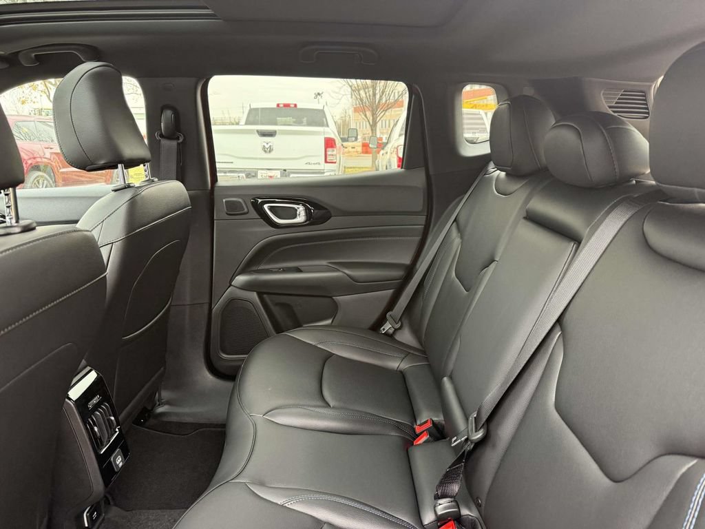 New 2026 Jeep Compass Limited w/ Sun, Sound & Navigation Group AWD/4WD image 16