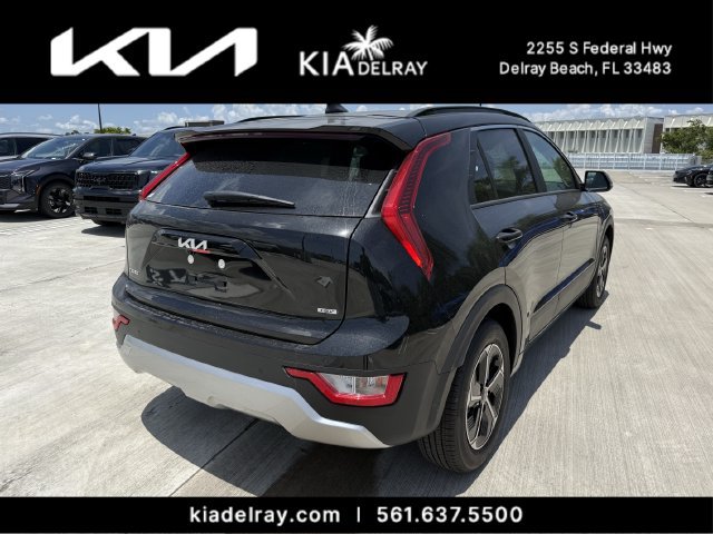 New 2026 Kia Niro EX FWD image 3