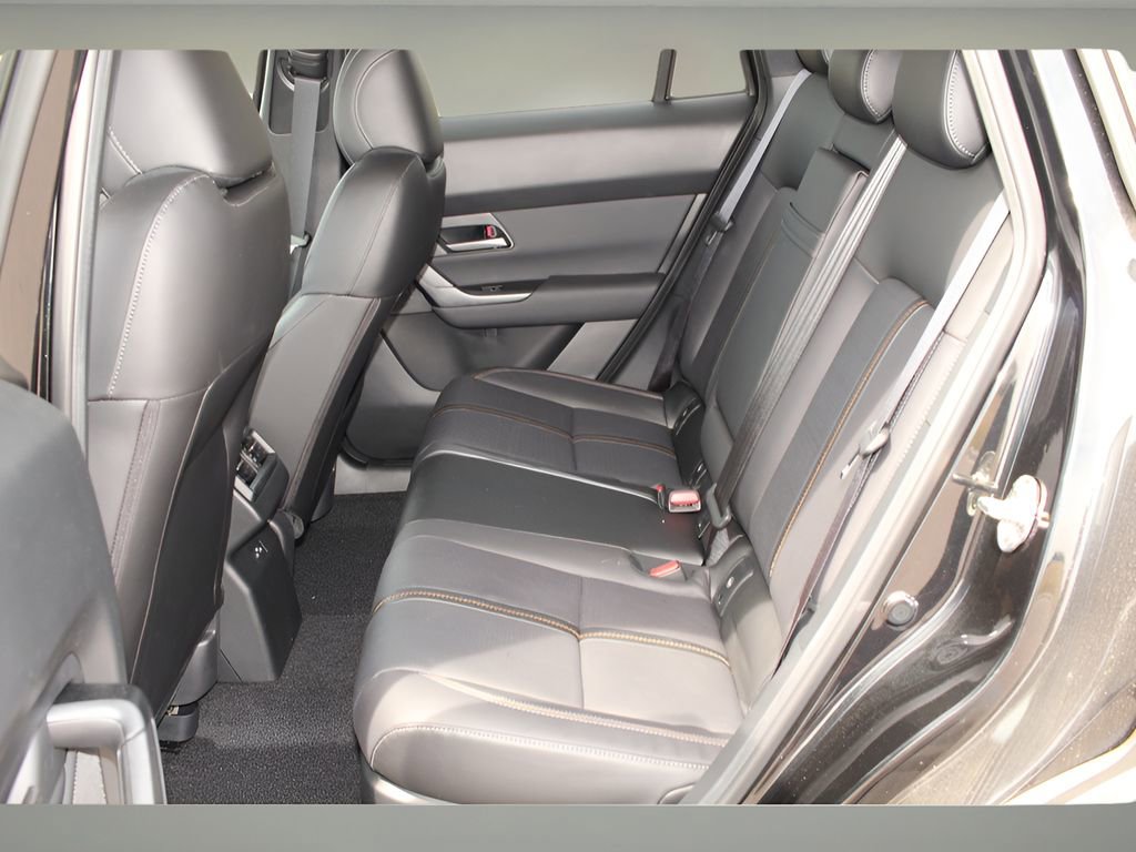 Used 2025 MAZDA CX-50 AWD 2.5 Hybrid w/ Cargo Package image 11