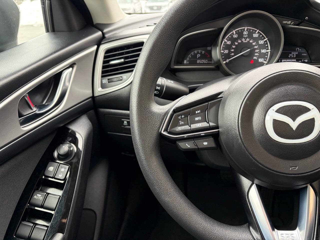 Used 2018 MAZDA MAZDA3 Sport w/ Preferred Equipment Package FWD image 17