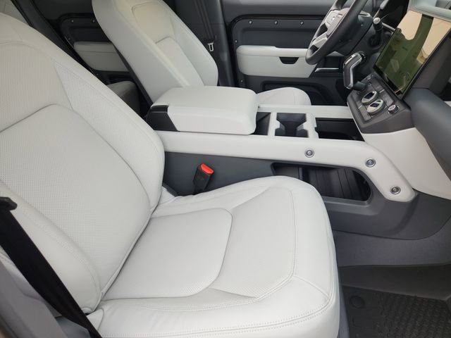 New 2026 Land Rover Defender 110 S AWD/4WD image 10