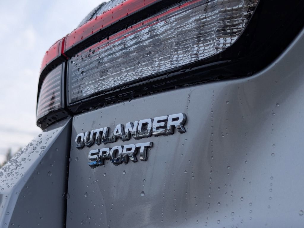 Used 2025 Mitsubishi Outlander Sport ES image 28