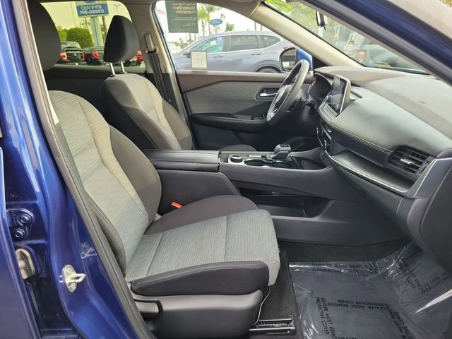 Used 2023 Nissan Rogue SV image 18