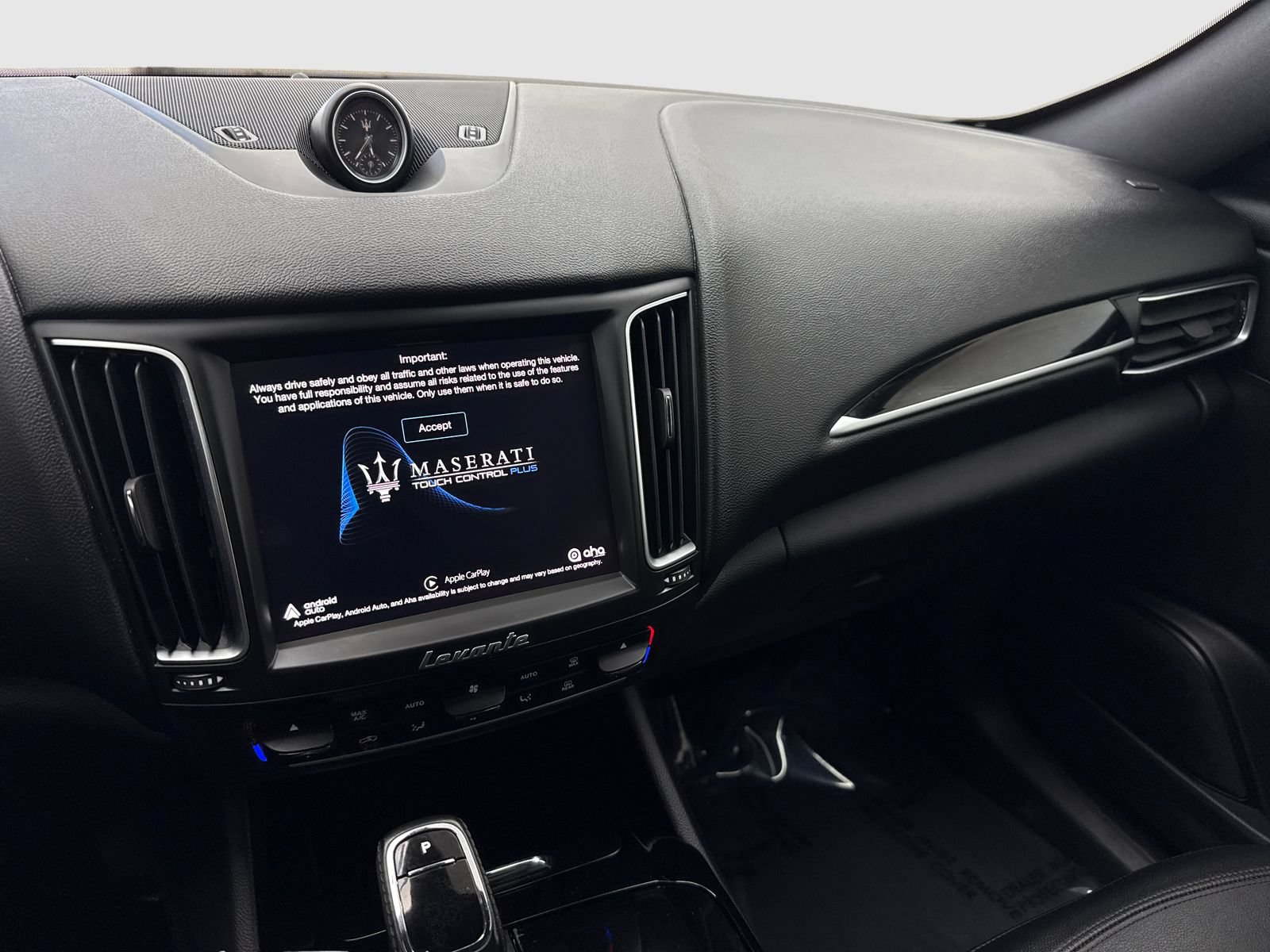 Used 2019 Maserati Levante AWD/4WD image 24