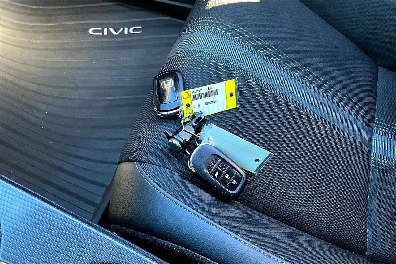 Used 2023 Honda Civic Sport image 28