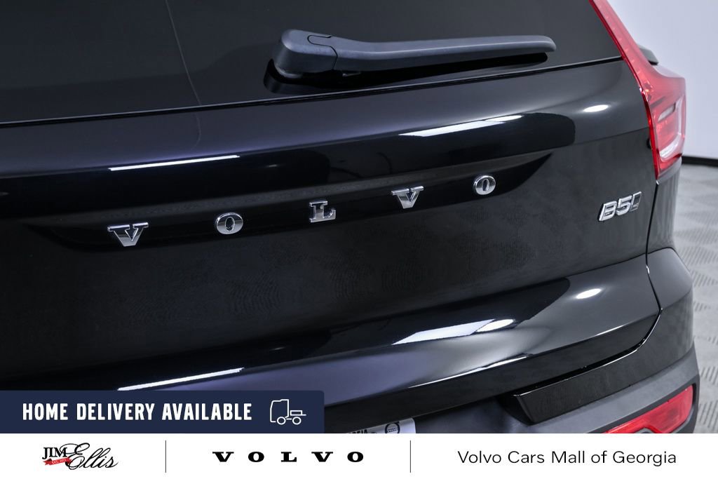 Certified 2023 Volvo XC40 B5 Plus w/ Protection Package Premier image 36