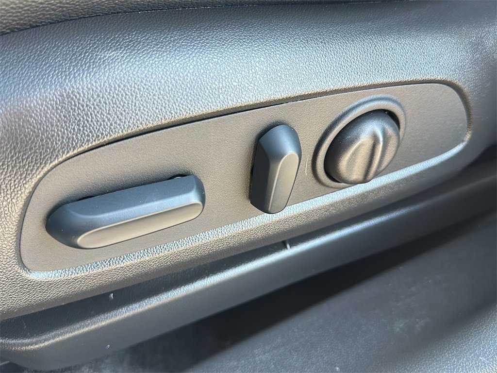 Used 2023 Buick Encore GX Preferred w/ Cold Weather Comfort Package image 22