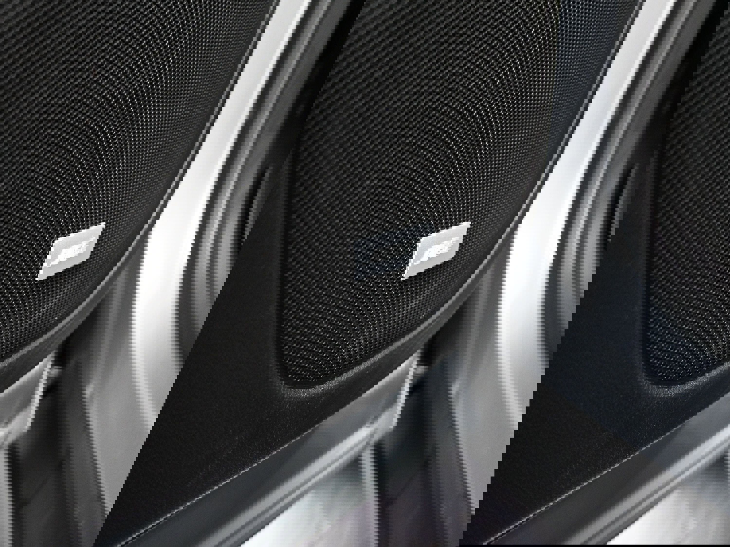 Used 2023 GMC Acadia SLT w/ Technology Package image 27