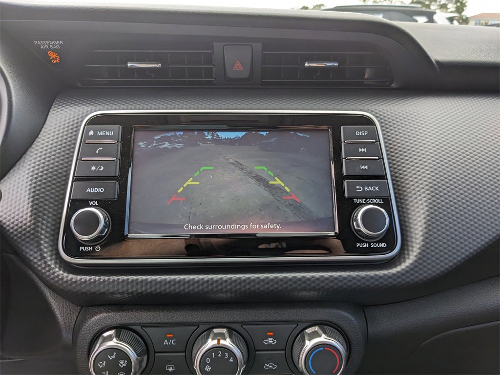 Used 2022 Nissan Kicks S image 24