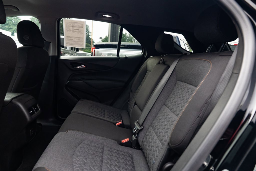 Used 2023 Chevrolet Equinox LT w/ Driver Convenience Package image 21