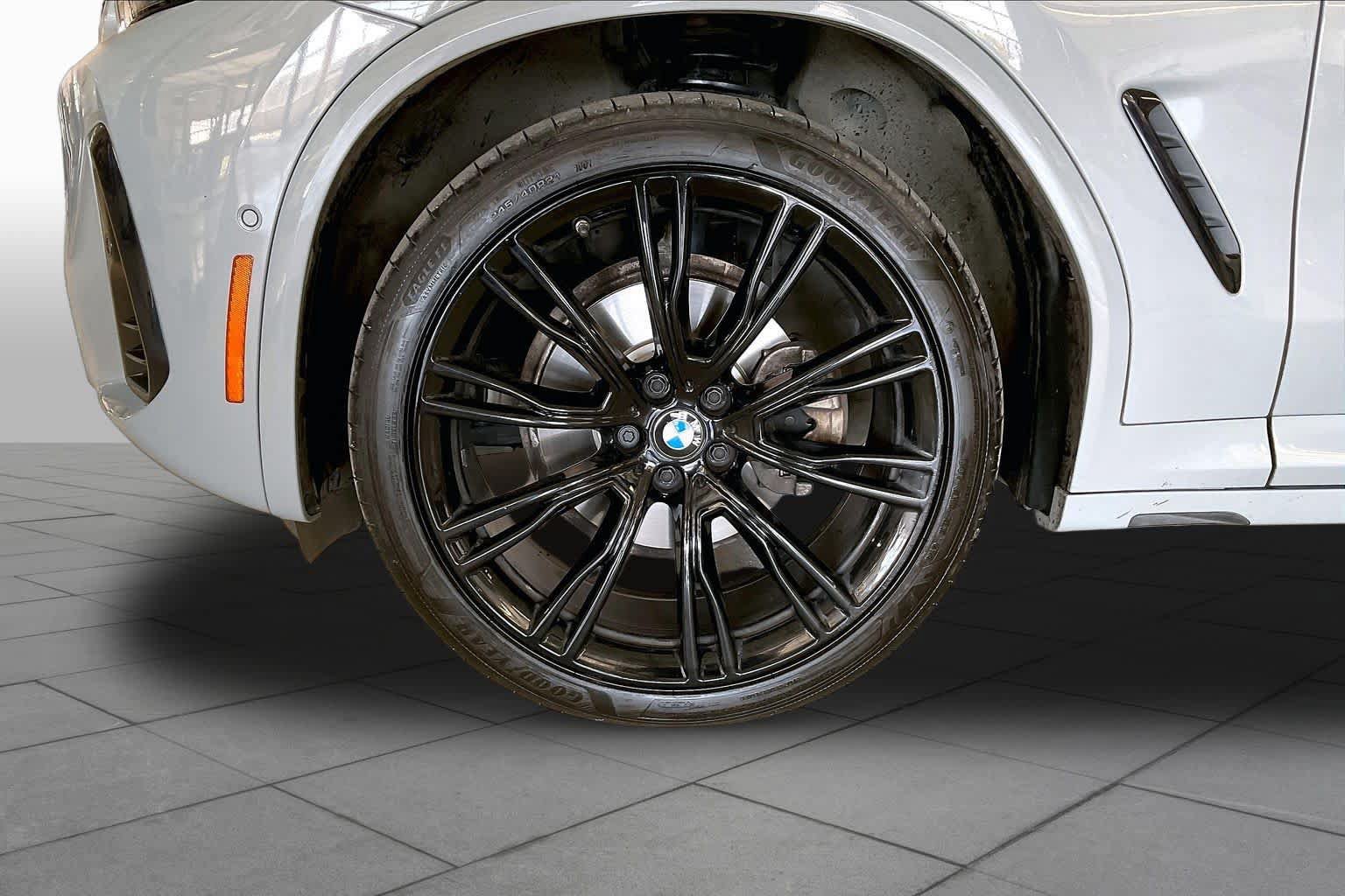 Used 2024 BMW X4 xDrive30i w/ Premium Package AWD/4WD image 10