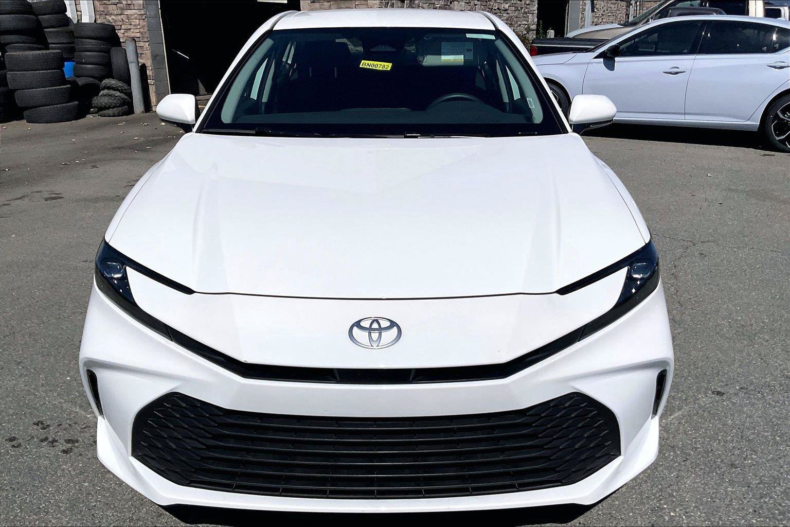 Used 2026 Toyota Camry LE FWD image 10