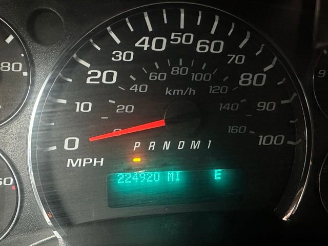 Used 2016 Chevrolet Express 2500 image 6