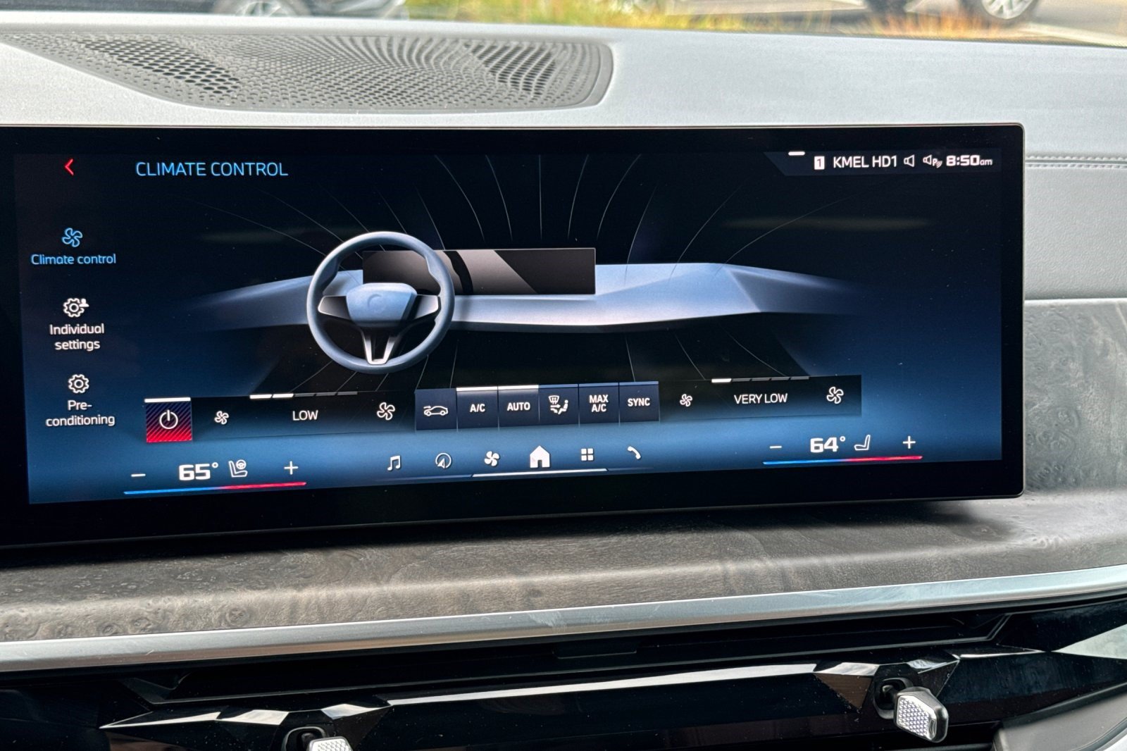 Certified 2024 BMW X7 M60i w/ Executive Package AWD/4WD image 29