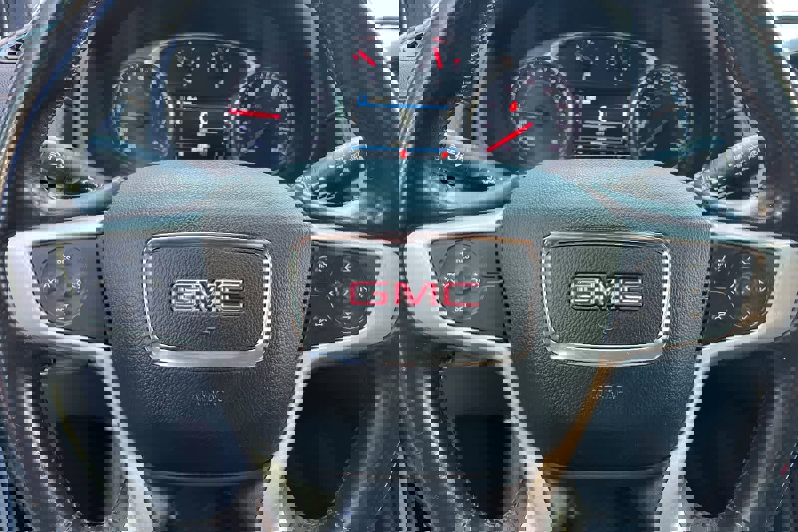 Used 2018 GMC Terrain SLE w/ Driver Convenience Package image 30