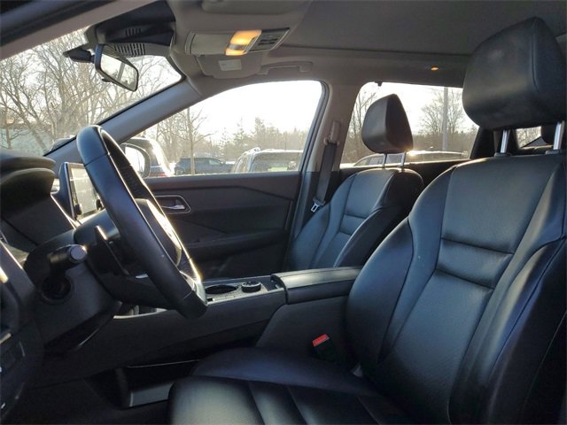 Used 2021 Nissan Rogue SV w/ Premium Package image 5