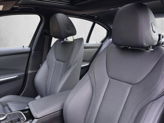 Used 2019 BMW 330i Sedan w/ Premium Package image 13
