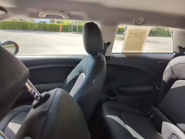 Used 2015 MINI Cooper 2-Door Hardtop image 17